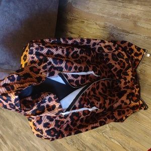 Women's Zip up Cheetah Jacket with Hoody size Medium